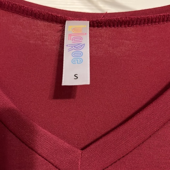 LuLaRoe Christy T - Picture 3 of 4